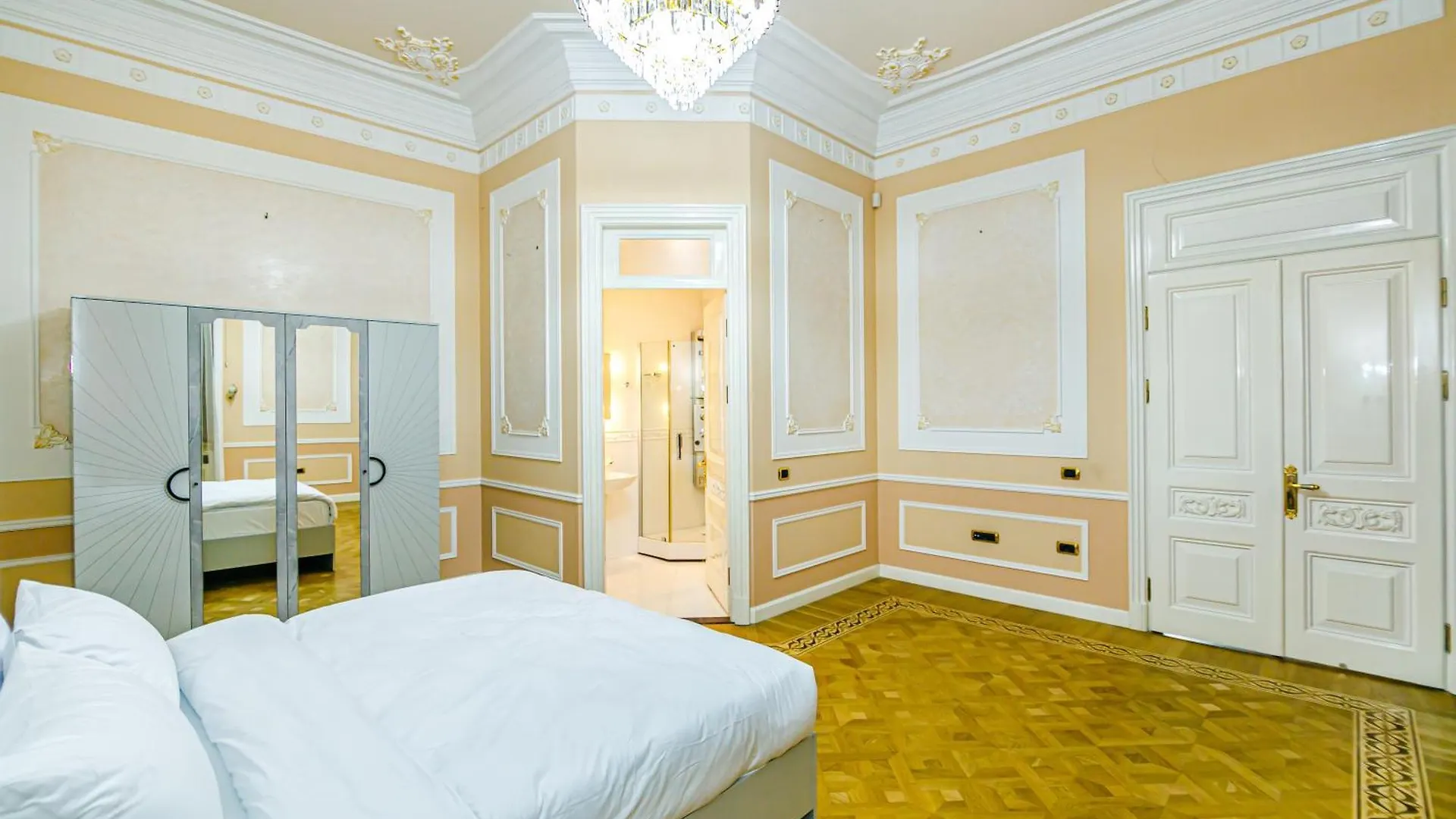 Nizami Street 7 Bedroom Baku
