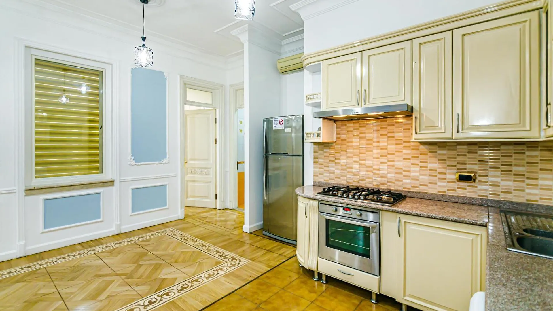 Nizami Street 7 Bedroom Baku Azerbaijan