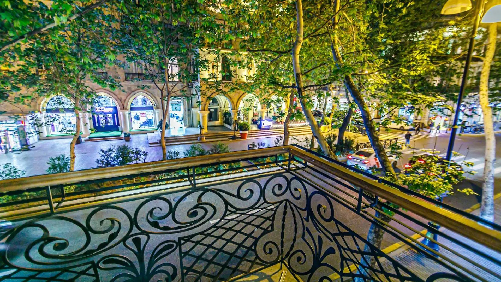 Apartment Nizami Street 7 Bedroom Baku Azerbaijan