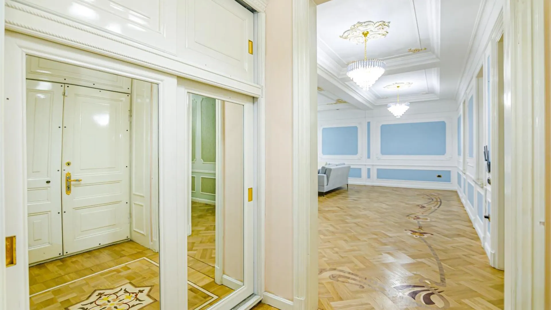 Nizami Street 7 Bedroom Baku Apartment