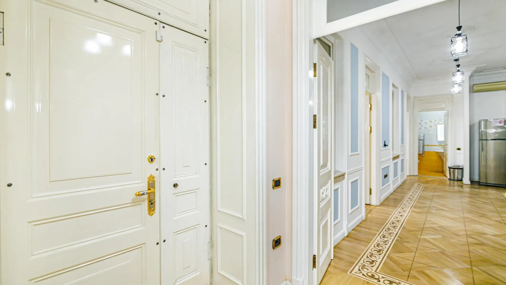 Nizami Street 7 Bedroom Baku