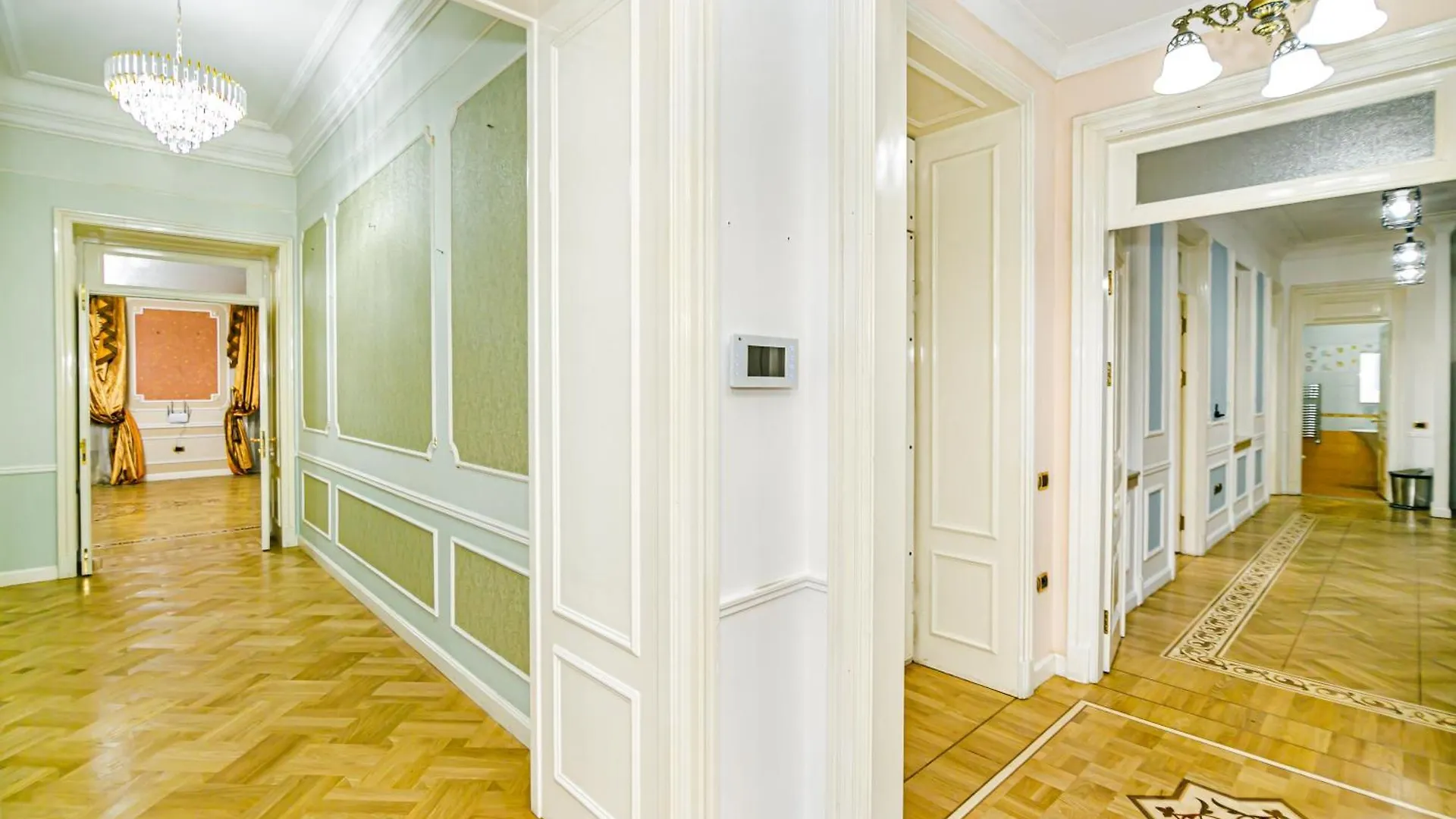 Nizami Street 7 Bedroom Baku